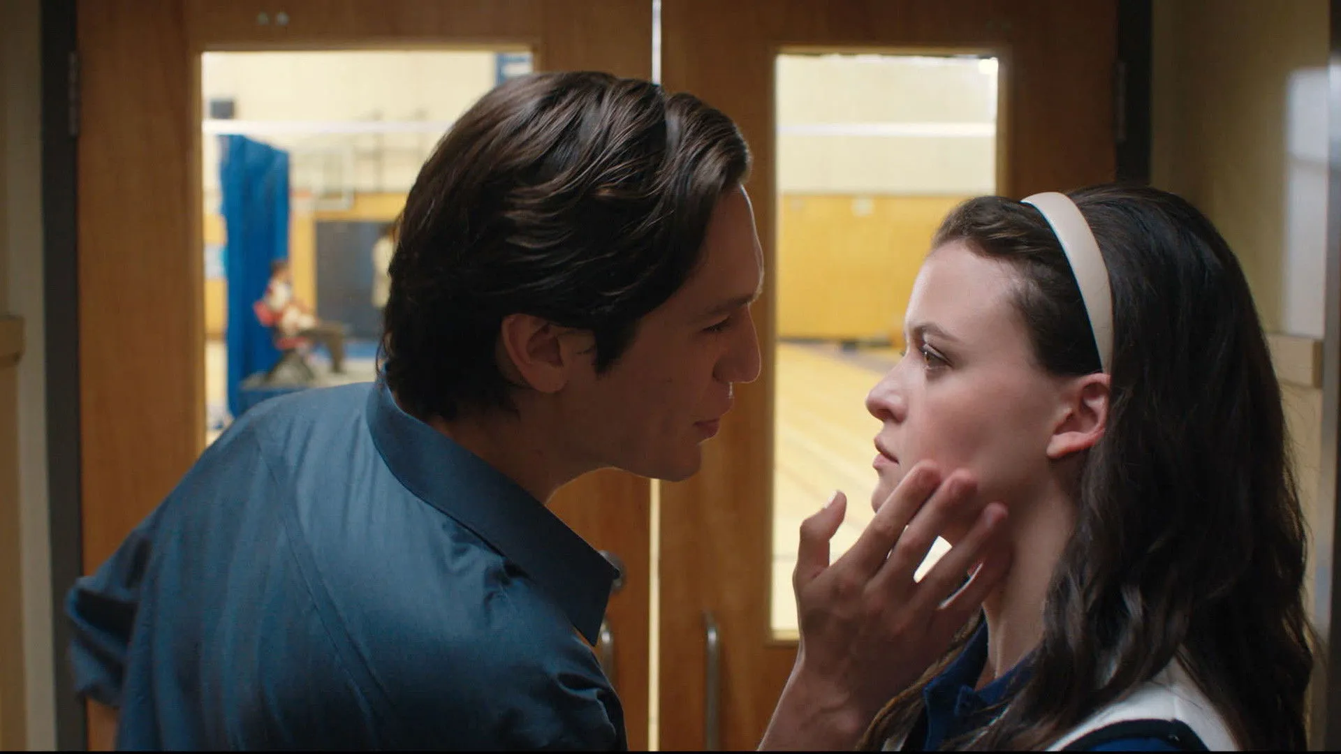 How to Lose a Popularity Contest